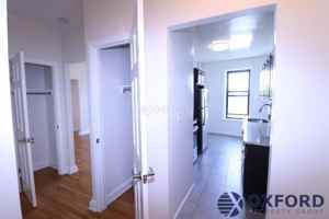 featured image of 3733 College Point Blvd