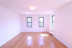 featured image of 9811 Queens Blvd