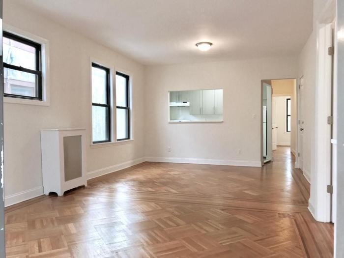 9026 Fort Hamilton Pkwy - Photo 2 of 10