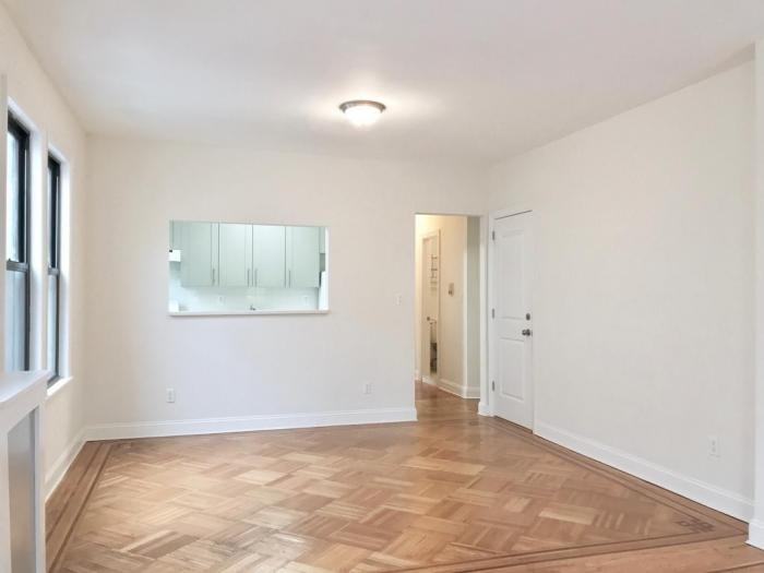 9026 Fort Hamilton Pkwy - Photo 3 of 10