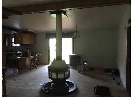 10701 Deaville Ln - Photo 3 of 18