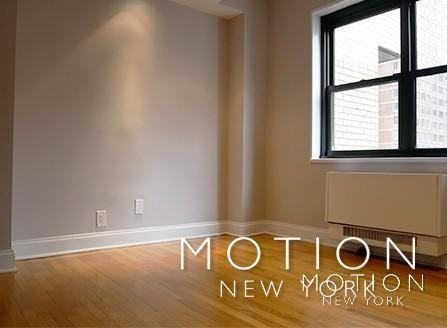 327 East 47th Street - Photo 2 of 7