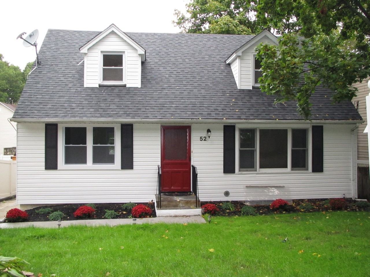 52 Clark St - Photo 2 of 38