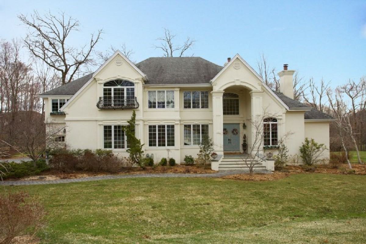 712 Saber Ct - Photo 3 of 25