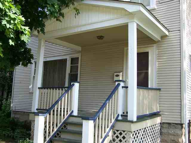 403 E Diggins St - Photo 2 of 17