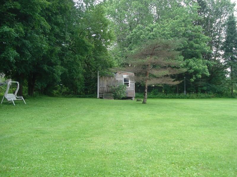 594 Lamson Rd - Photo 3 of 25