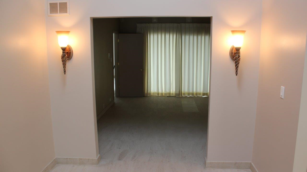 12 Foxiana Ct - Photo 3 of 34