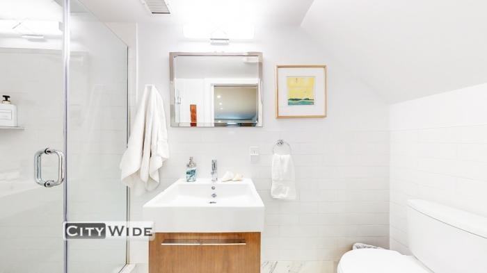 237 Bleecker Street - Photo 5 of 10