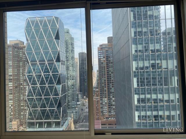 260 W 54th St - Photo 2 of 6