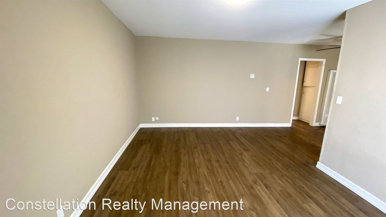 4067 47th Street - Photo 2 of 7