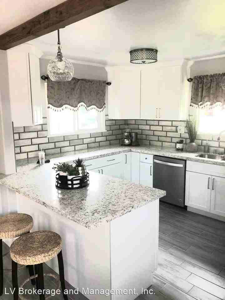 1936 Shipway Ave - Photo 2 of 14