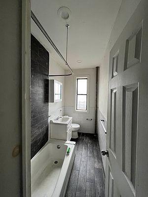 2337 Andrews Ave - Photo 3 of 5