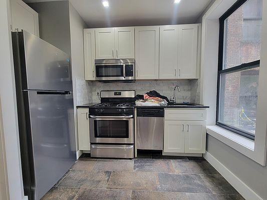 4316 Broadway - Photo 2 of 6