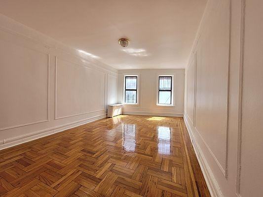 2295 Grand Concourse - Photo 3 of 7
