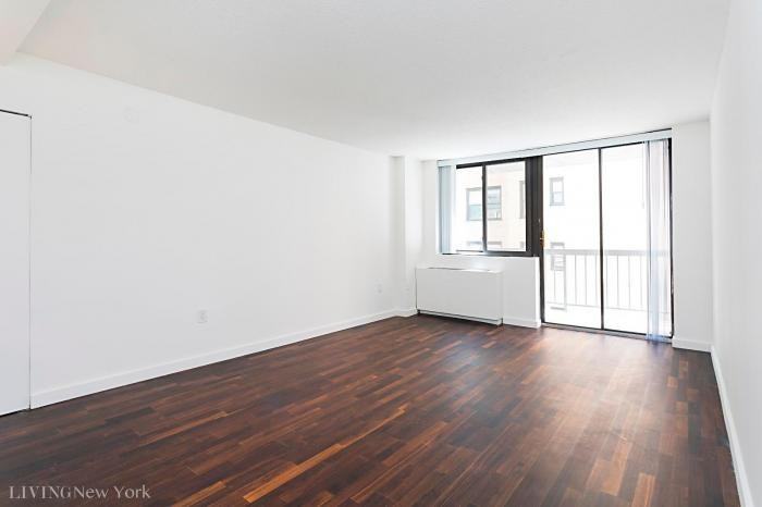184 Lexington Avenue - Photo 4 of 8
