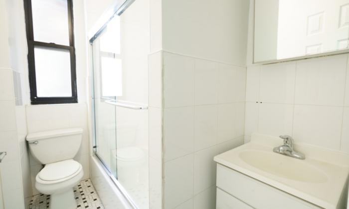 628 West 151st Street - Photo 5 of 5