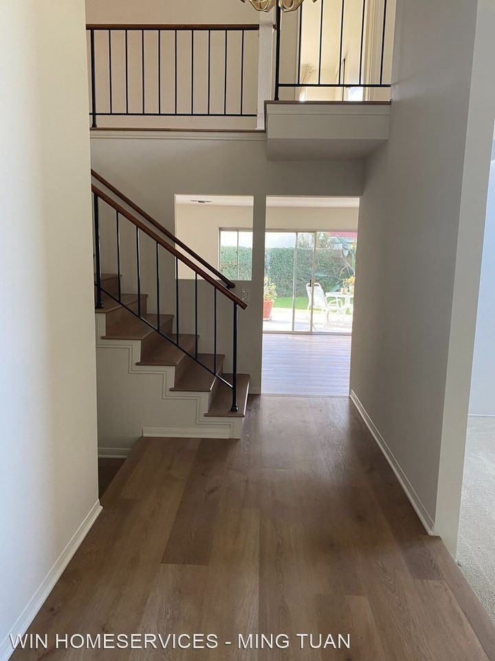 3311 E Saint Francis Pl - Photo 3 of 11