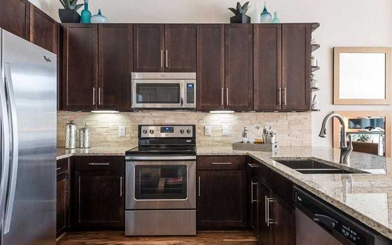 1521 Main Street - Photo 4 of 10