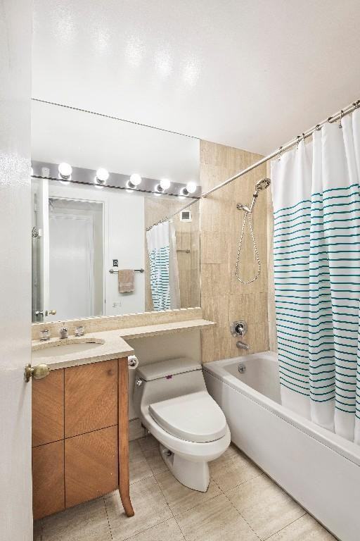 255 East 49th Street - Photo 4 of 8