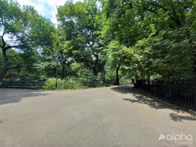 221 East 23rd Street - Photo 5 of 5