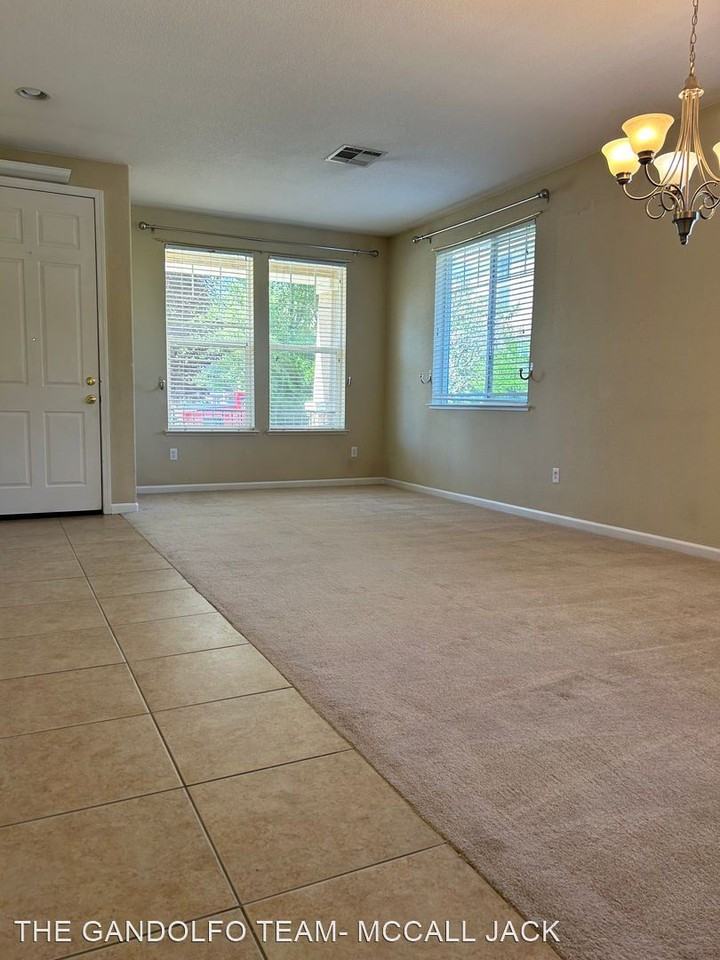 3747 Banfi Ct - Photo 3 of 31