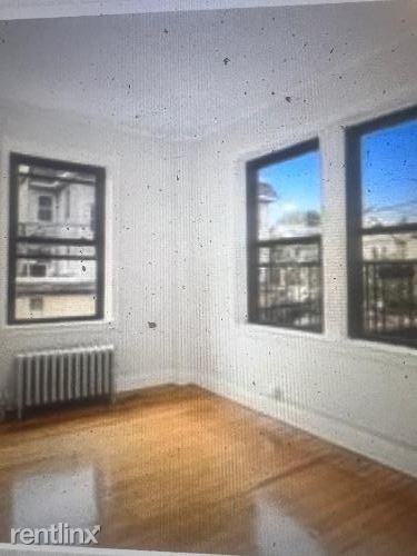 412 Kearny Ave - Photo 3 of 3