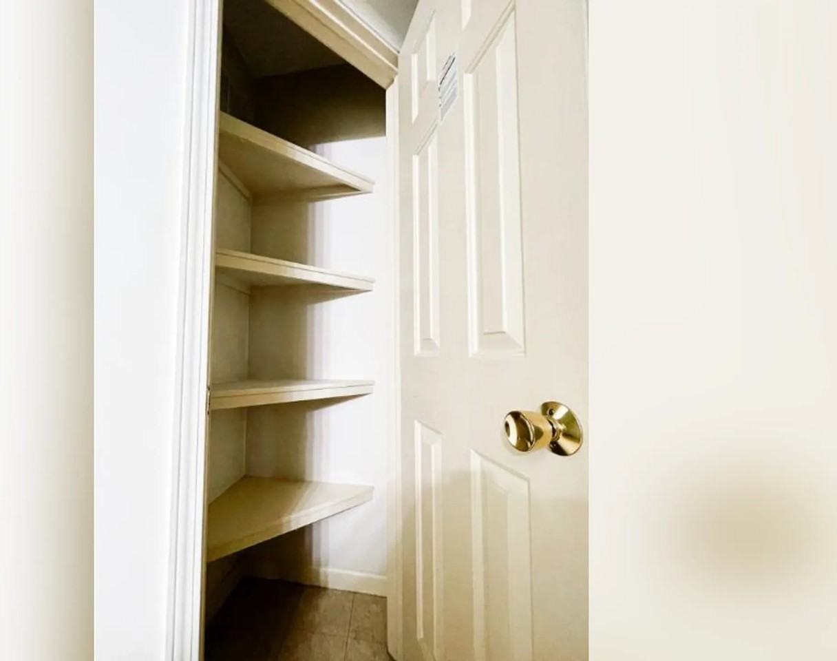 222 Stonemill Rd - Photo 3 of 25