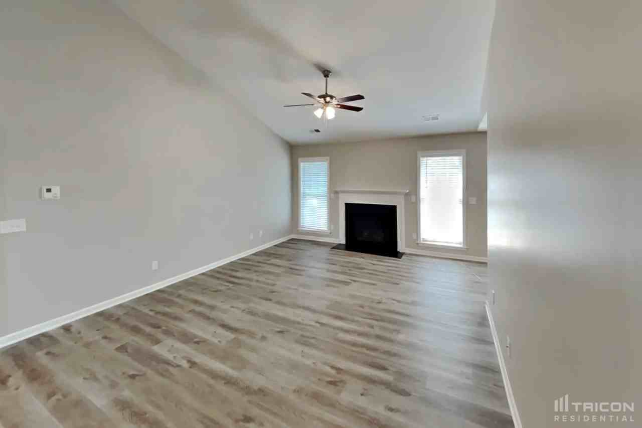501 Brushy Creek Dr - Photo 3 of 18