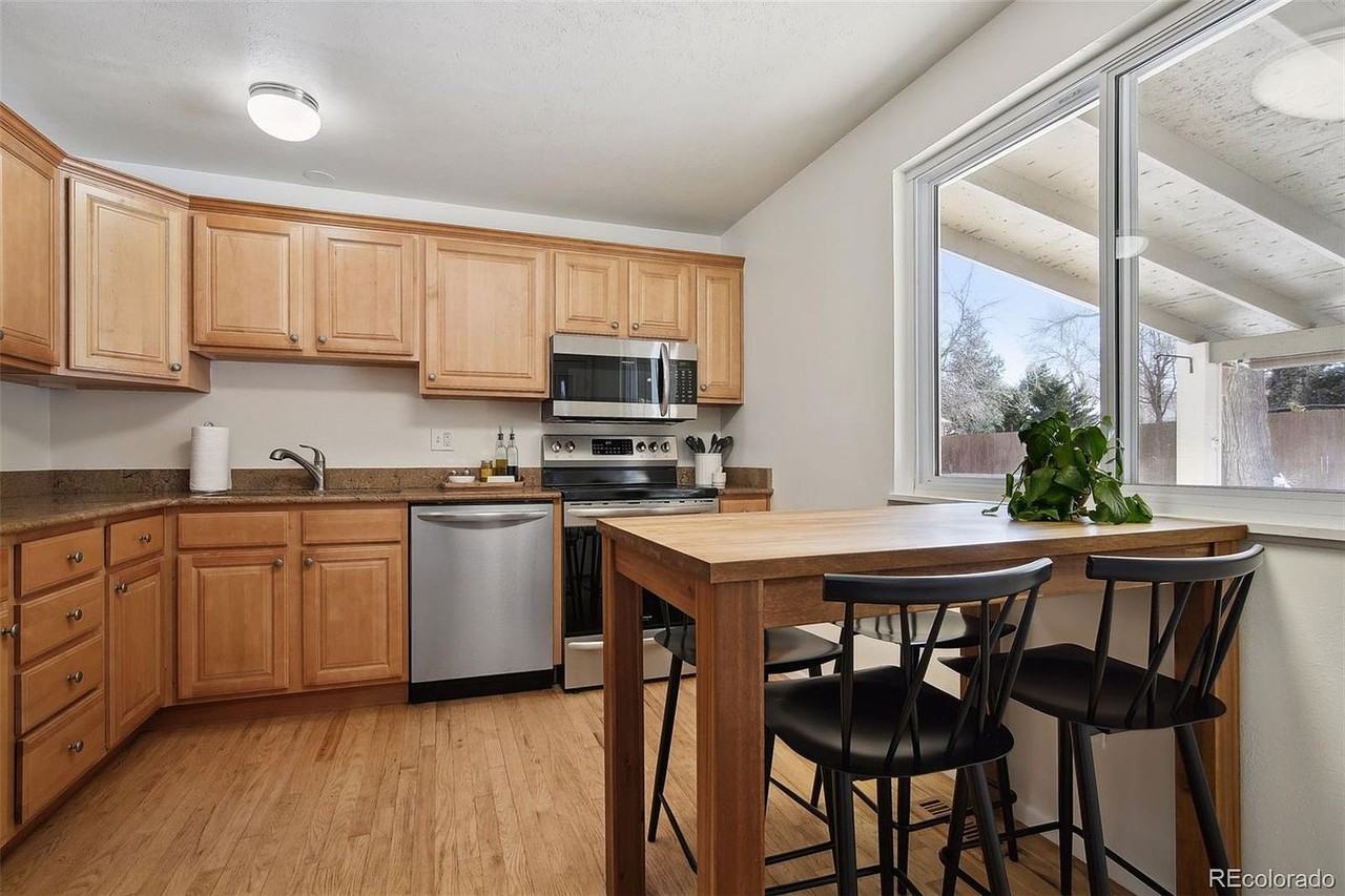 1597 S Pierson St #NA - Photo 2 of 6