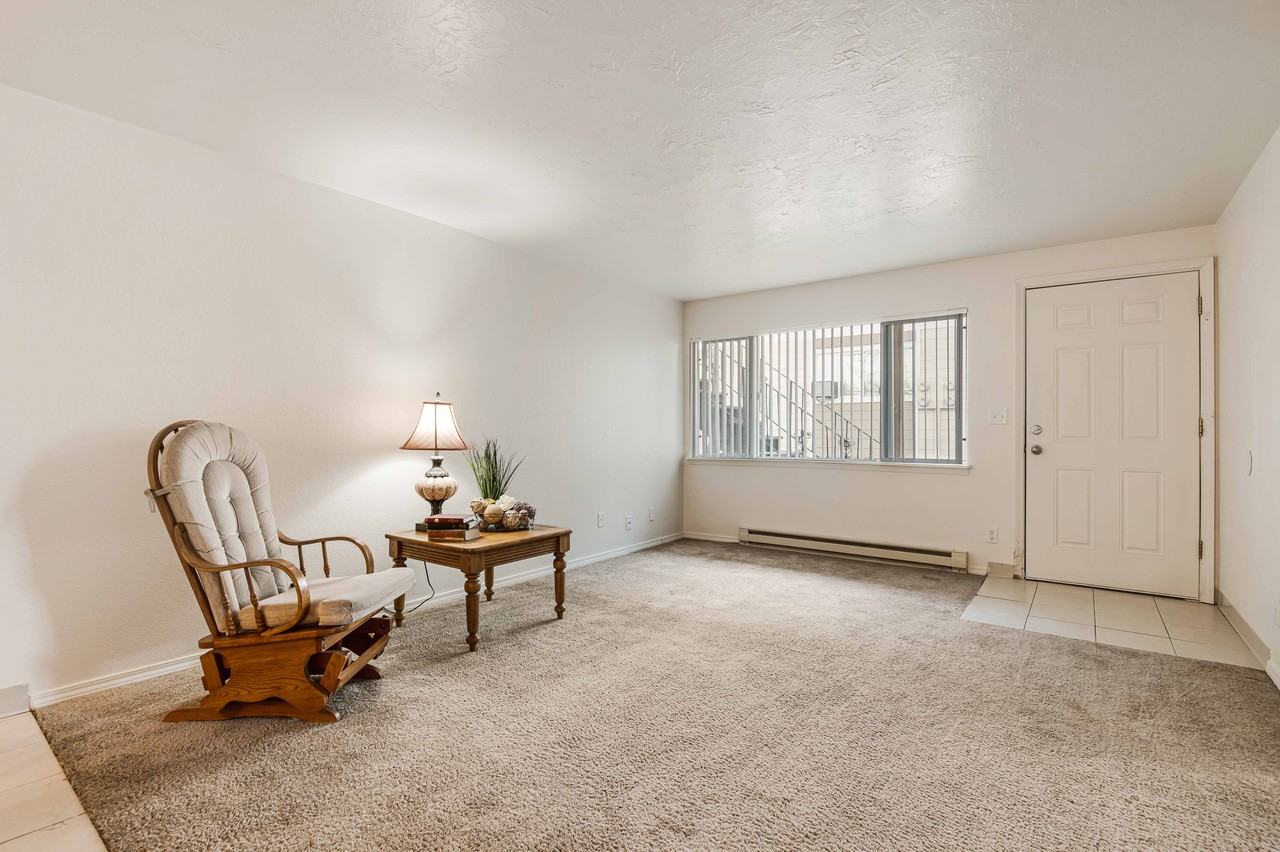 Candlewood Apartments - Photo 2 of 20