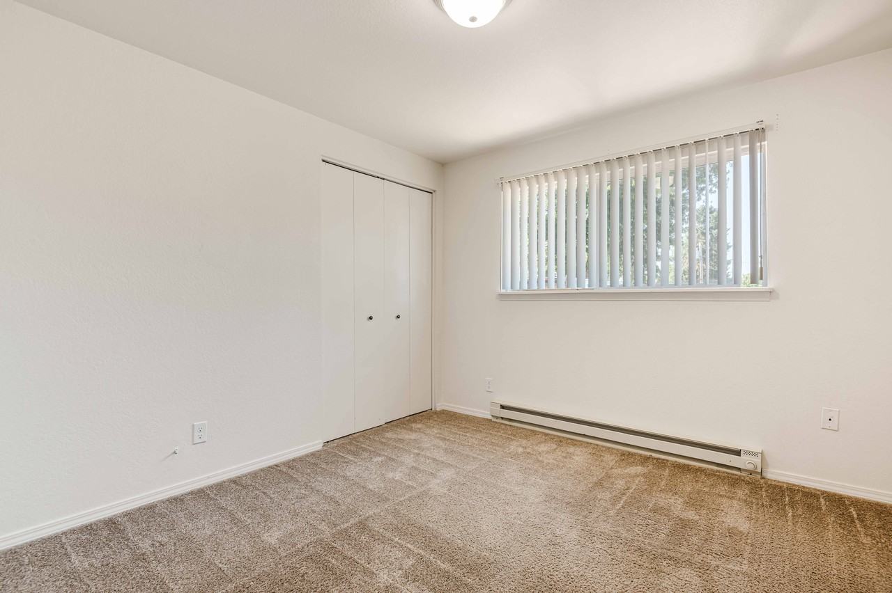 Candlewood Apartments - Photo 4 of 20