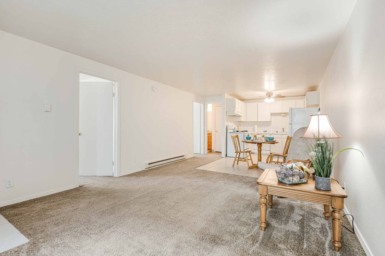 Candlewood Apartments - Photo 5 of 20