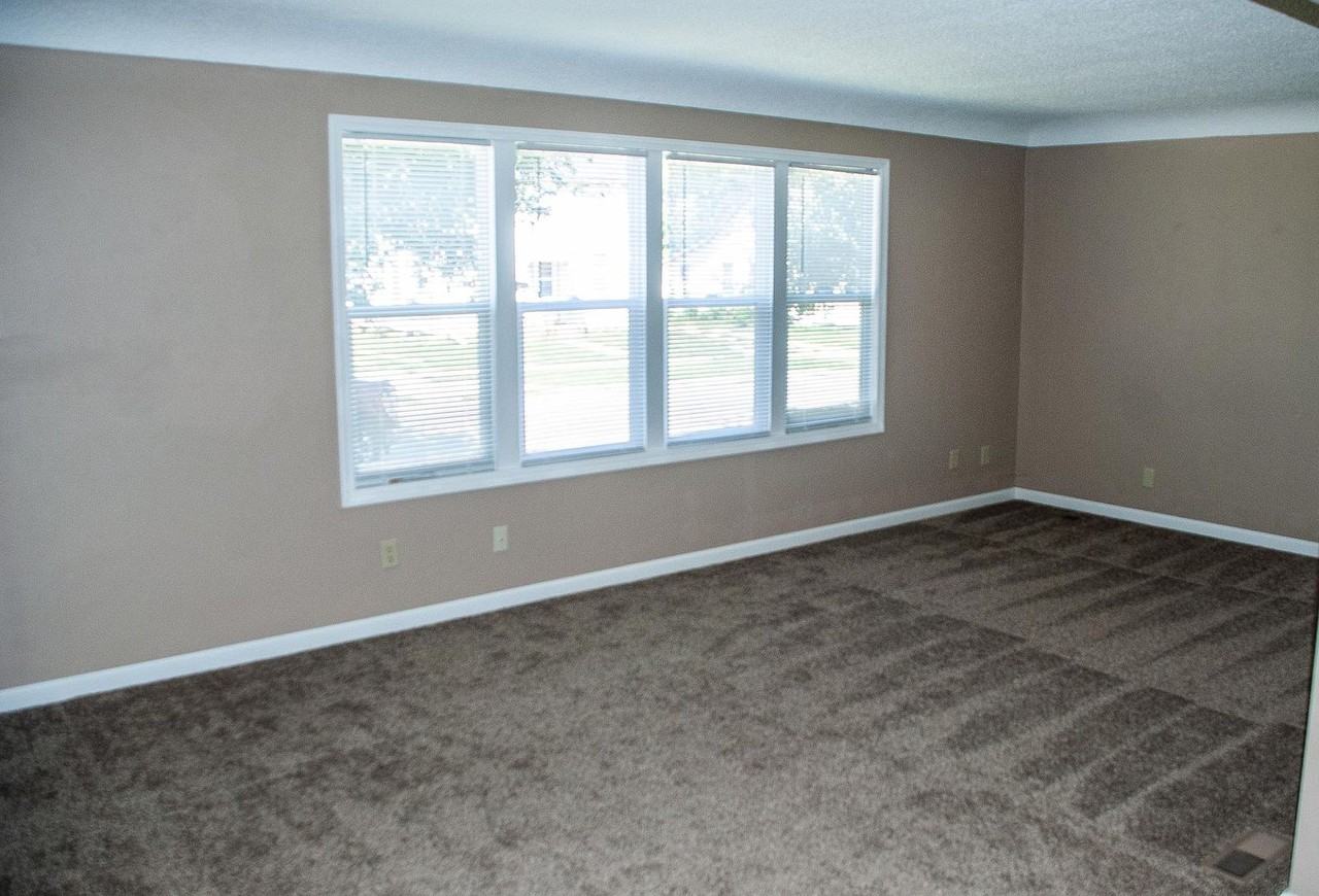 217 E 5th St #NA - Photo 2 of 7