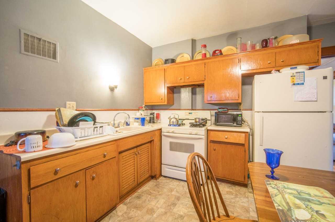 2759 N Humboldt Blvd #2ndFL - Photo 3 of 12