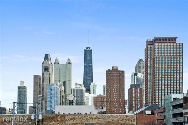 858 N Franklin St - Photo 3 of 3