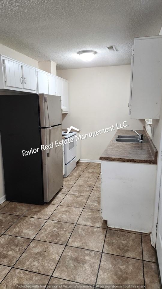 50 Holt Court #1 - Photo 3 of 11