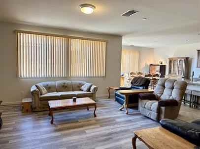 653 Molera Ave - Photo 2 of 8