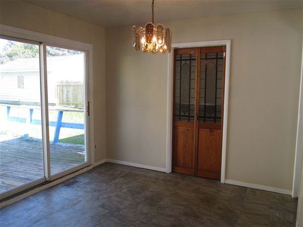 4018 Heathgate Dr - Photo 3 of 12