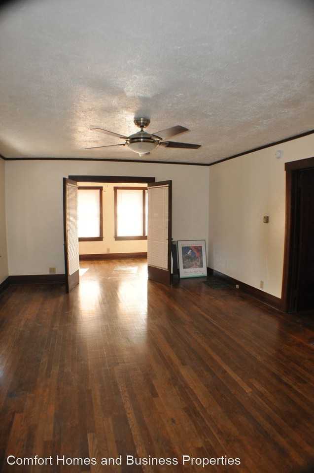 201 Maple St Ne - Photo 2 of 17