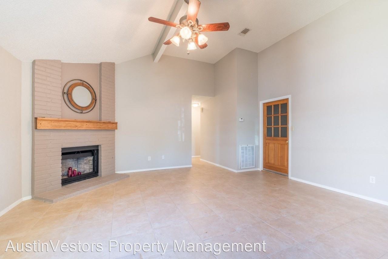 16915 Whitebrush Loop - Photo 2 of 29