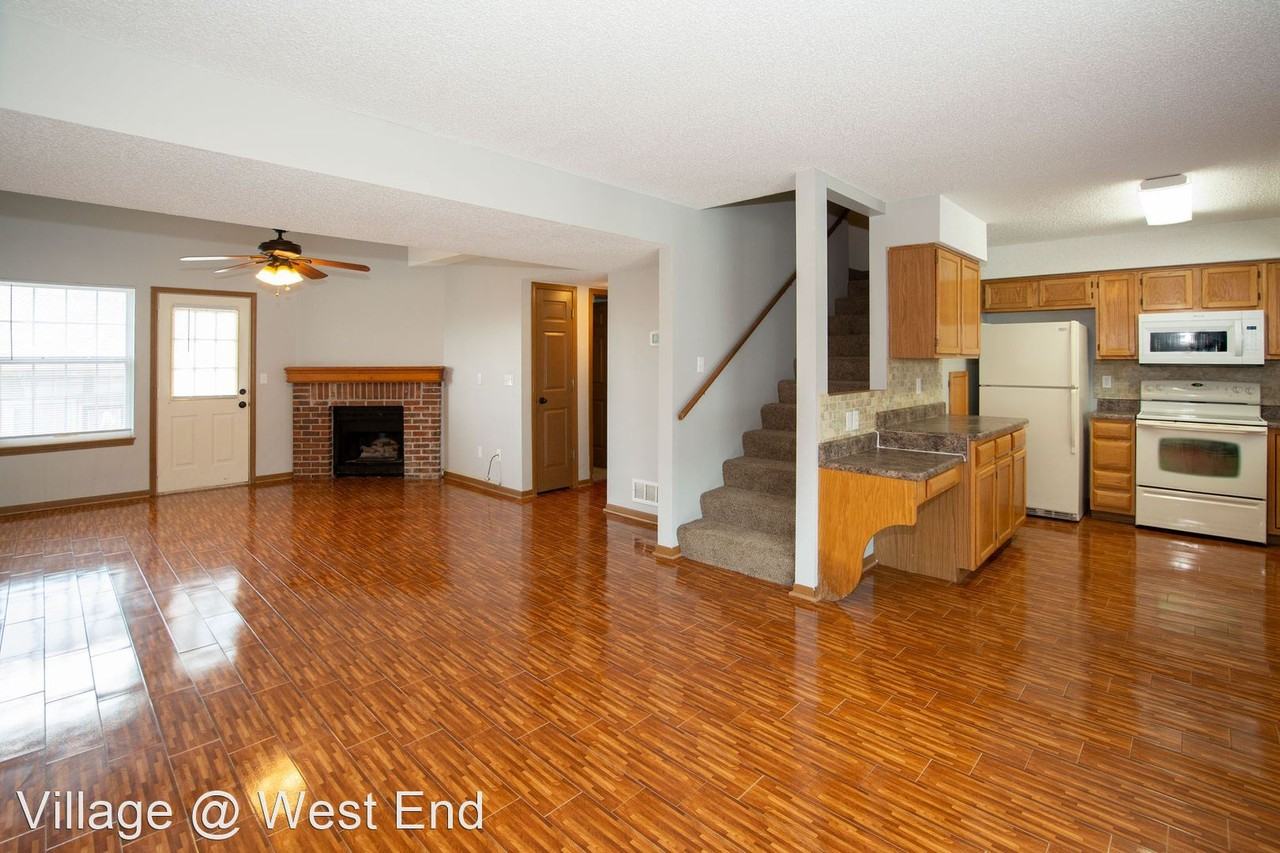 Village West End 4 bedroom townhomes Apartments 4501 Wimbledon Dr