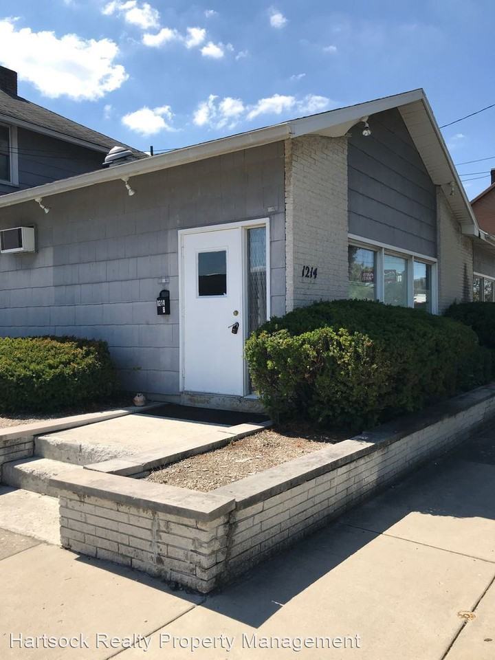 1214 Bellefontaine Ave #C - Photo 2 of 17