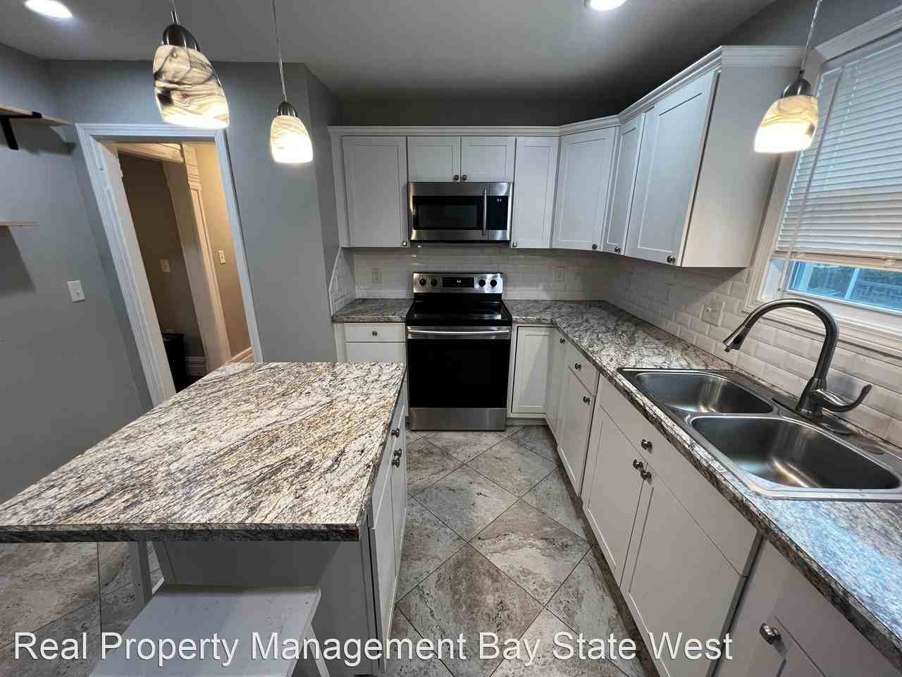 21 Wellesley St - Photo 2 of 32