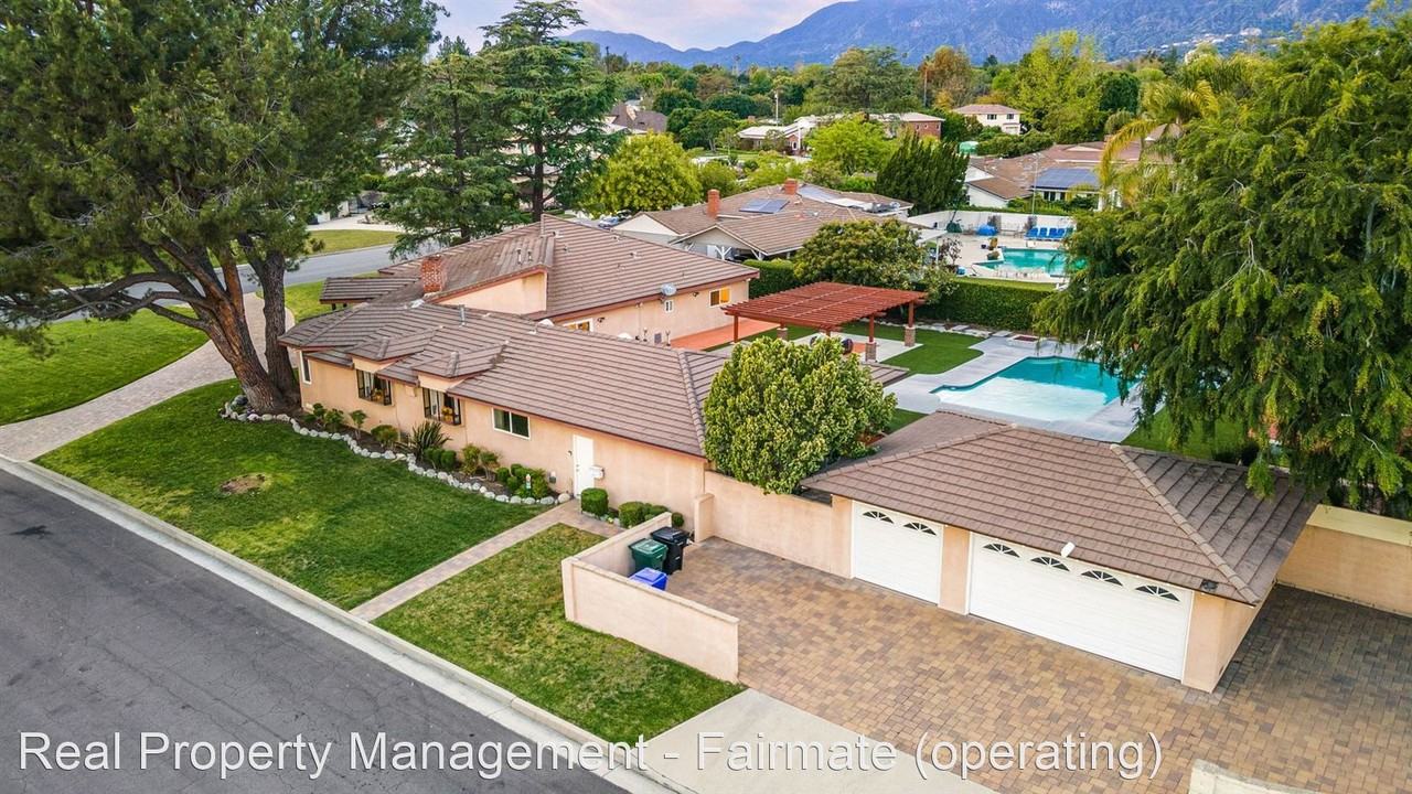 3675 Locksley Dr - Photo 3 of 20