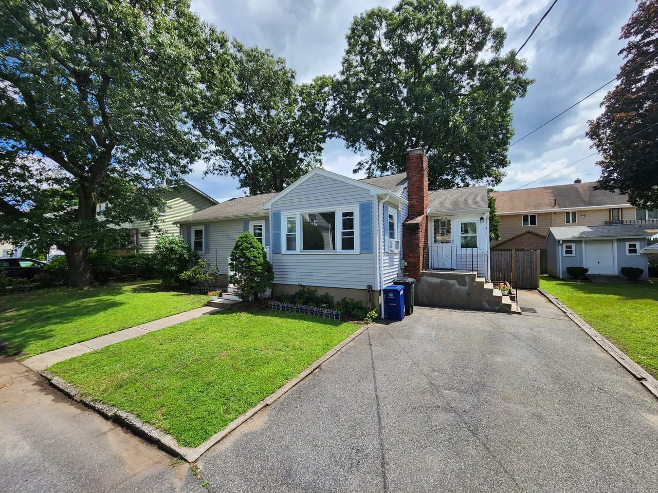 9 Gregg St - Photo 2 of 25