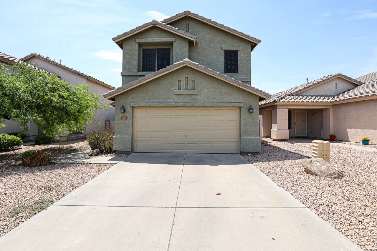 20412 N 32nd Pl - Photo 2 of 36