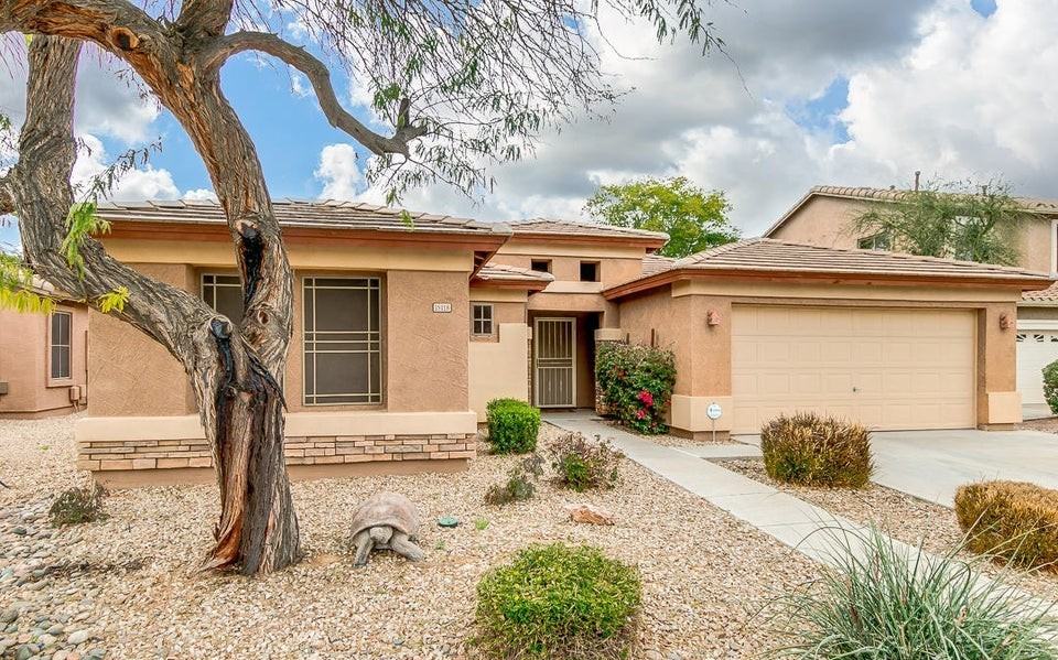 15118 W Post Dr - Photo 2 of 48