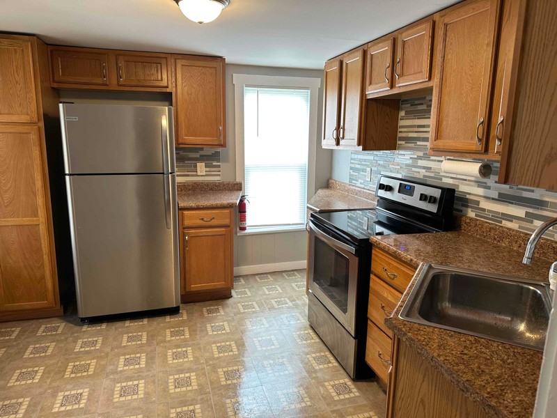 26 N High St - Photo 2 of 10