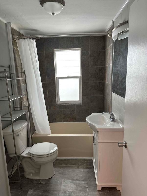 26 N High St - Photo 3 of 10
