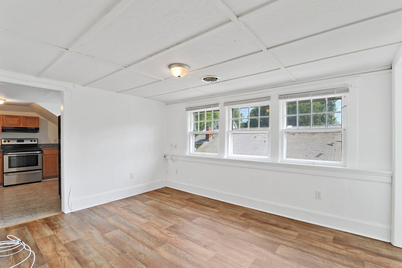 P&I-104 North Layton Avenue #1 - Photo 3 of 24